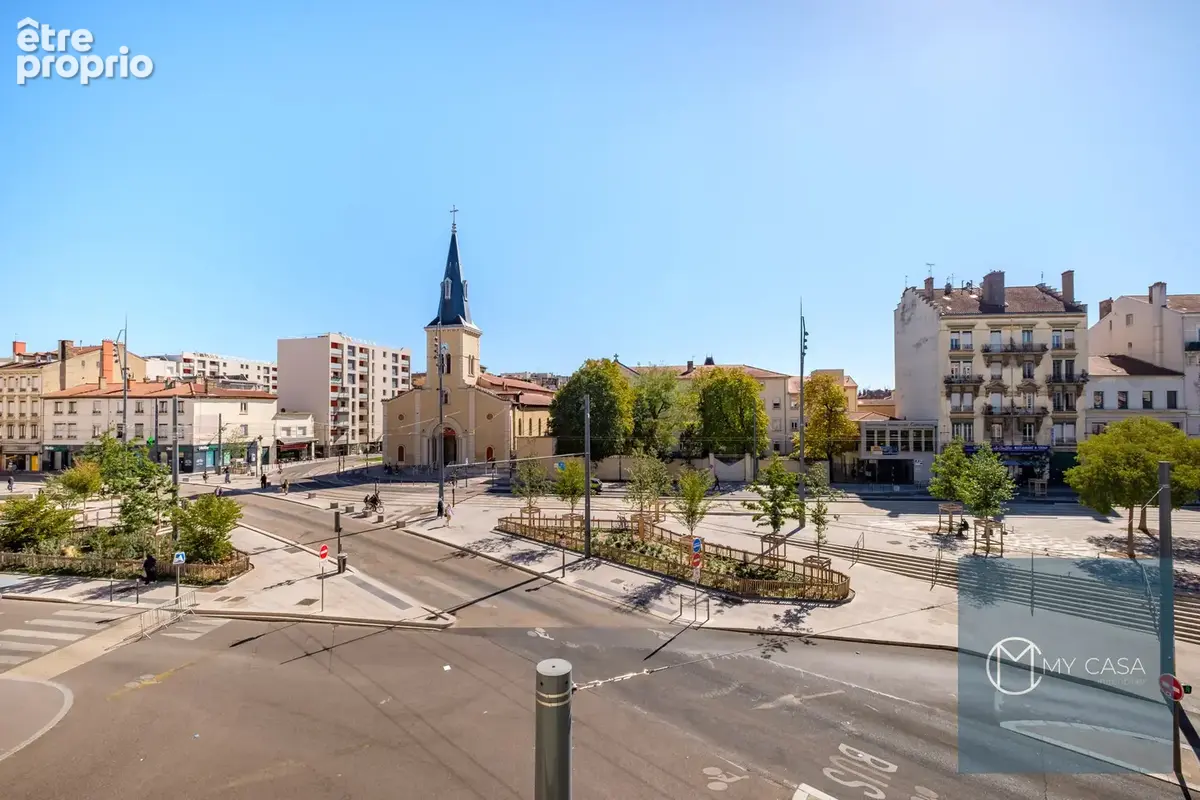 Villeurbanne - Appartement rénové de 91,17 m2 avec balcon - photo 10