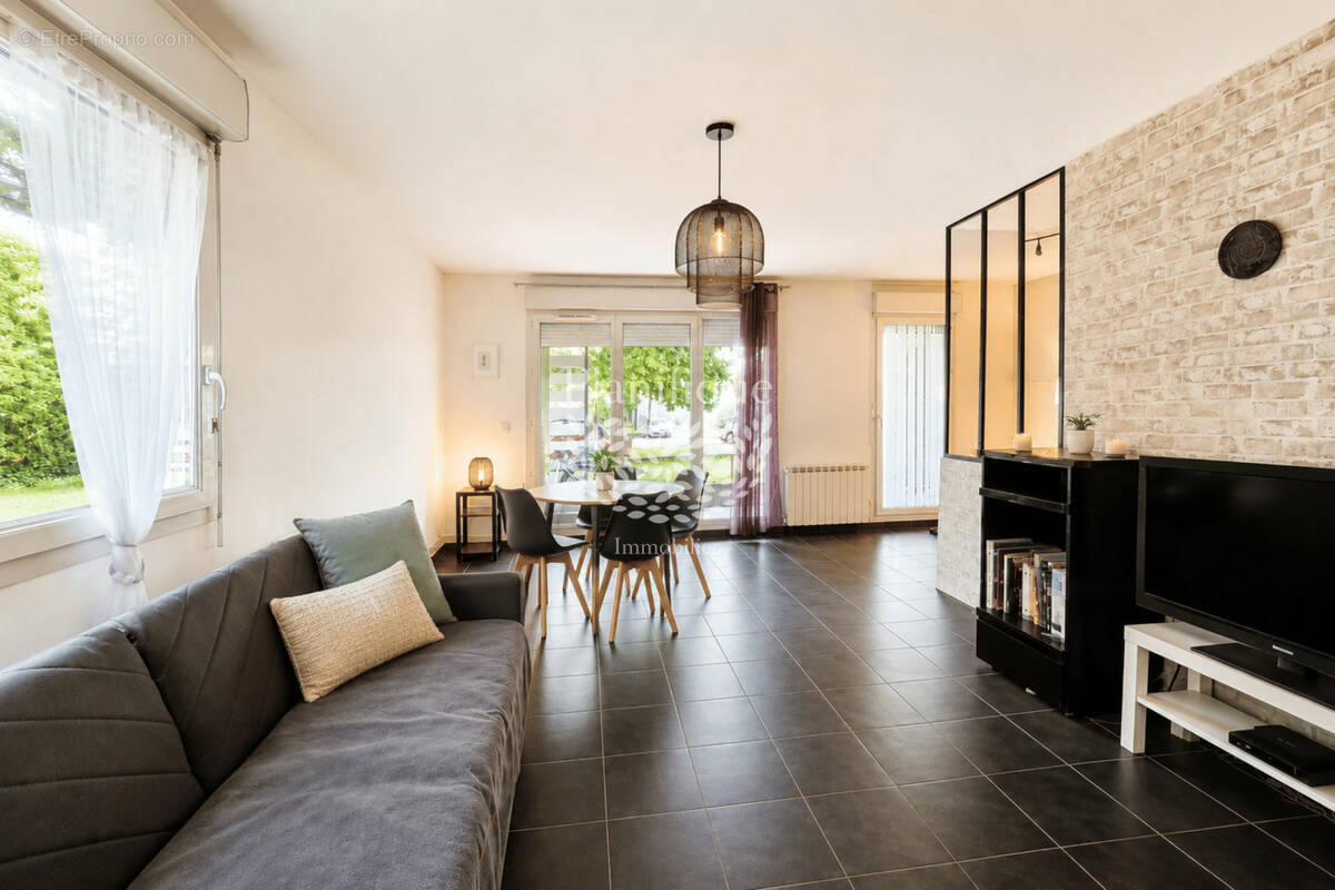 Appartement à SAINT-JULIEN-EN-GENEVOIS