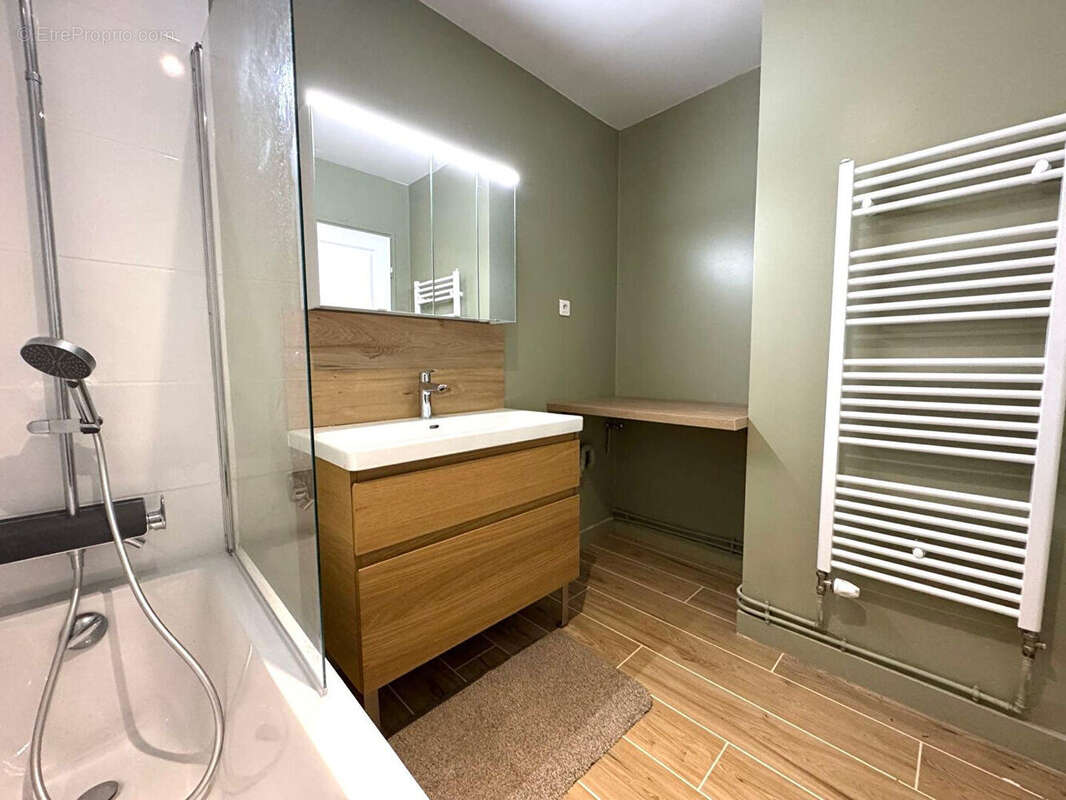 Appartement à NANTERRE