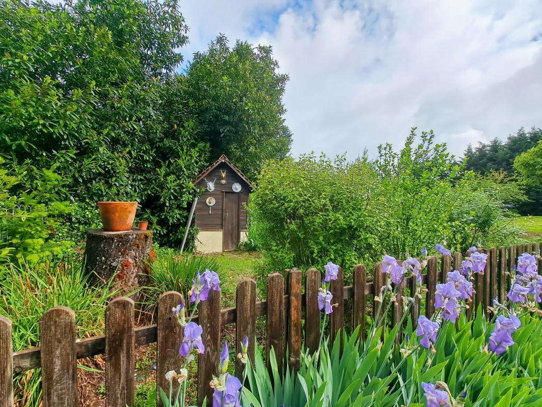 Maison de 8 pièces de 189 m² à Saint-Saturnin - photo 22