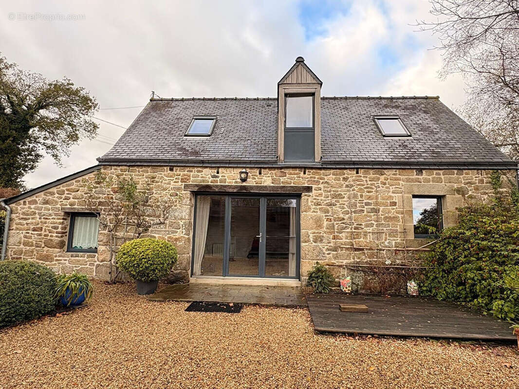 Maison à LE VIEUX-MARCHE