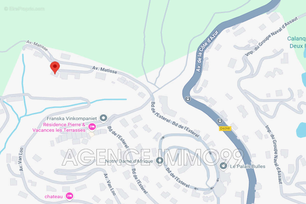 Parking à THEOULE-SUR-MER