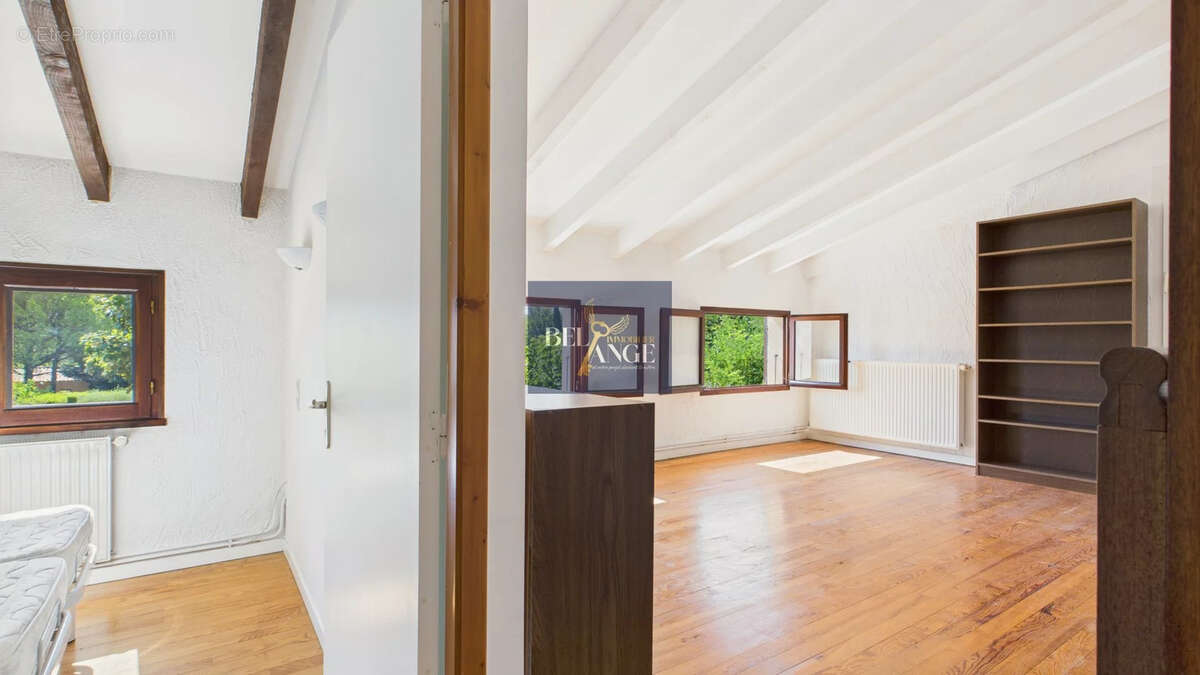 Maison à VALLON-PONT-D&#039;ARC