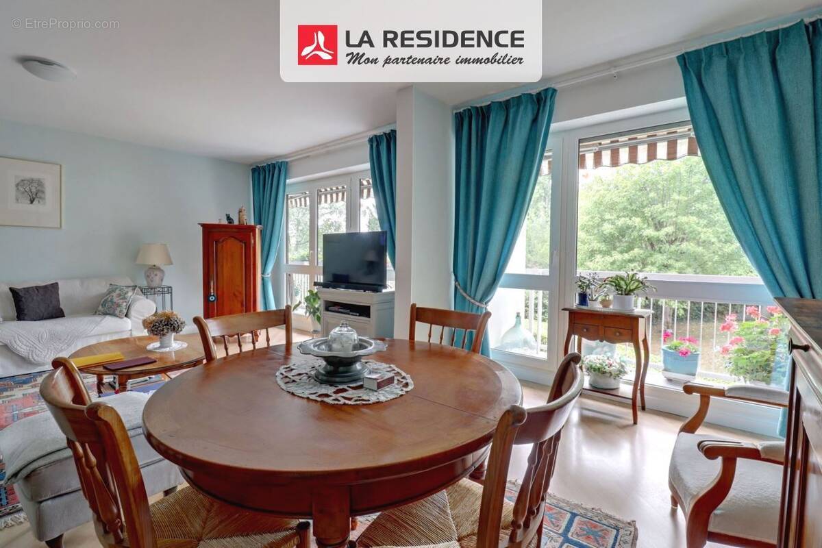 Appartement à VERNEUIL-SUR-SEINE