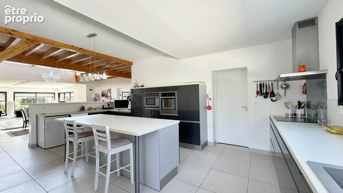 Superbe villa d'architecte de type t7 de 270 m2 sur 3532 m2 - photo 4