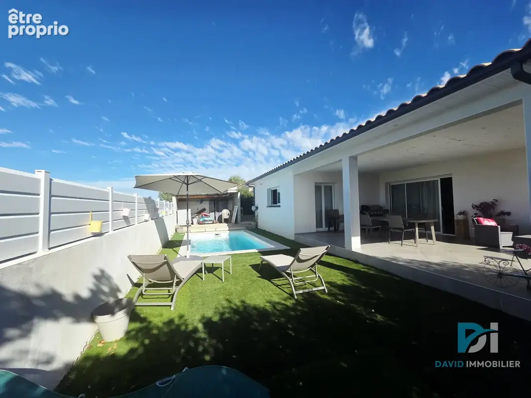 Villa plain-pied avec piscine - photo 2