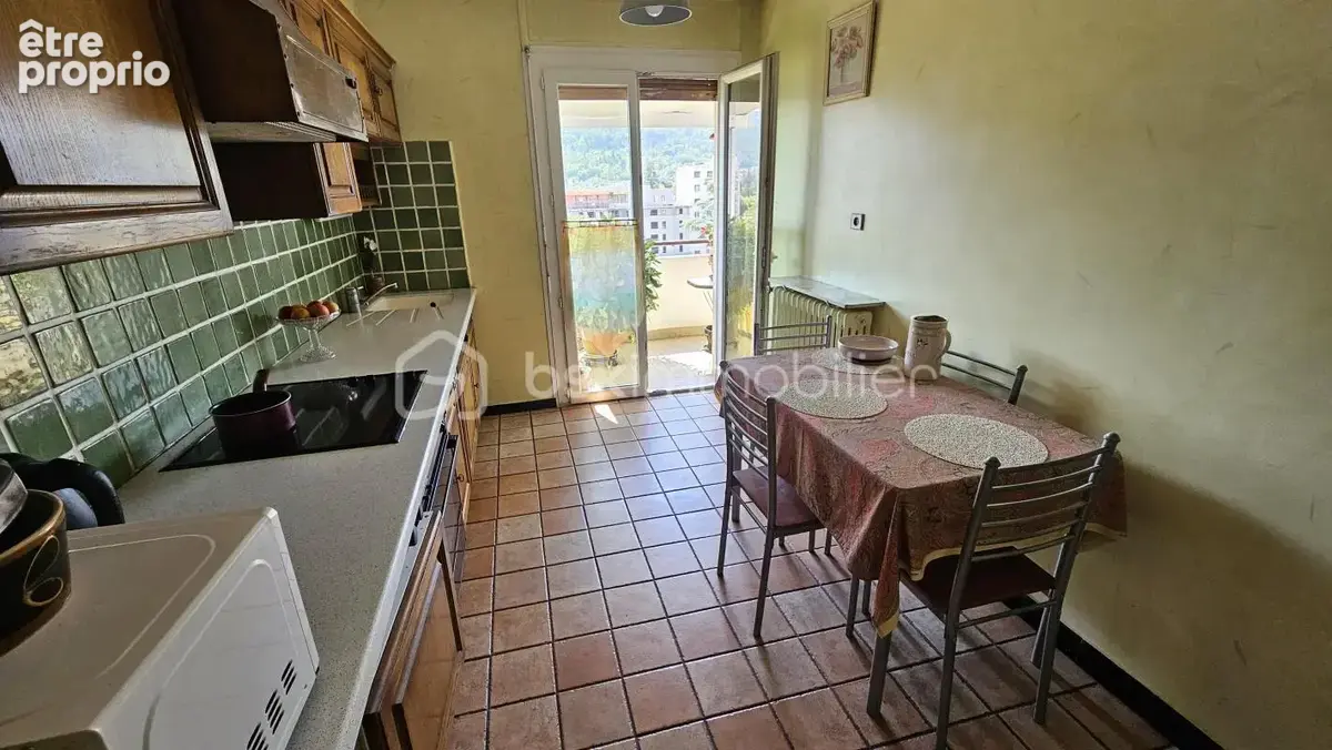 Appartement T3 75 m² + cave et garage - photo 7
