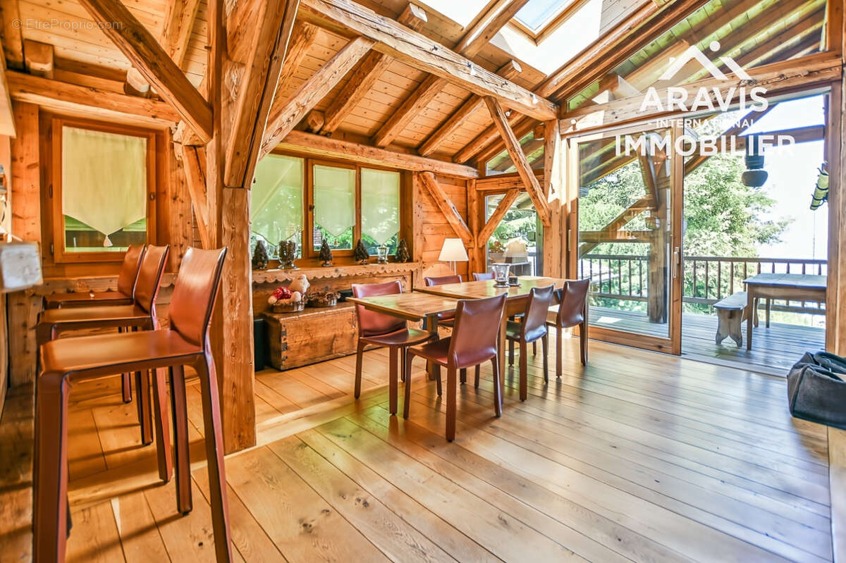 Maison à ARACHES-LA-FRASSE