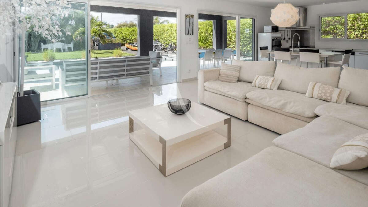 Magnifique Ensemble Immobilier Meublé : Maison Principale + Dépendance - photo 5
