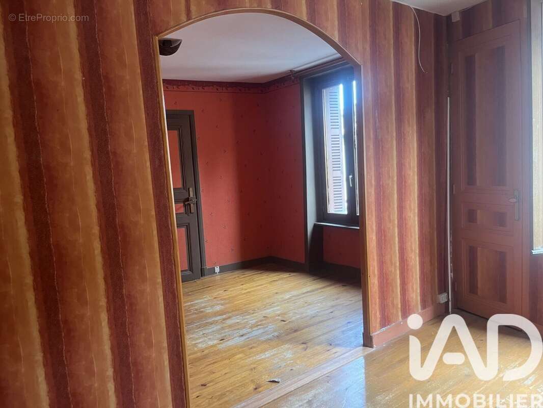 Photo 9 - Appartement à SAINT-GERMAIN-LAVAL