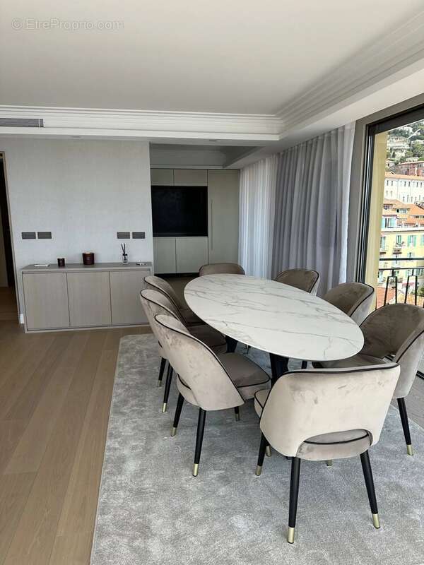 Appartement à VILLEFRANCHE-SUR-MER