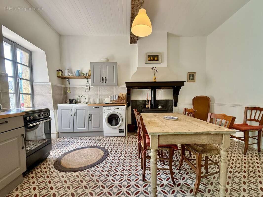 Maison lumineux situé dans une village charmante - photo 3