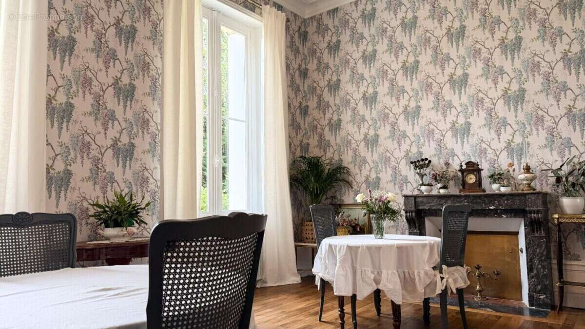 Maison à CHATELLERAULT