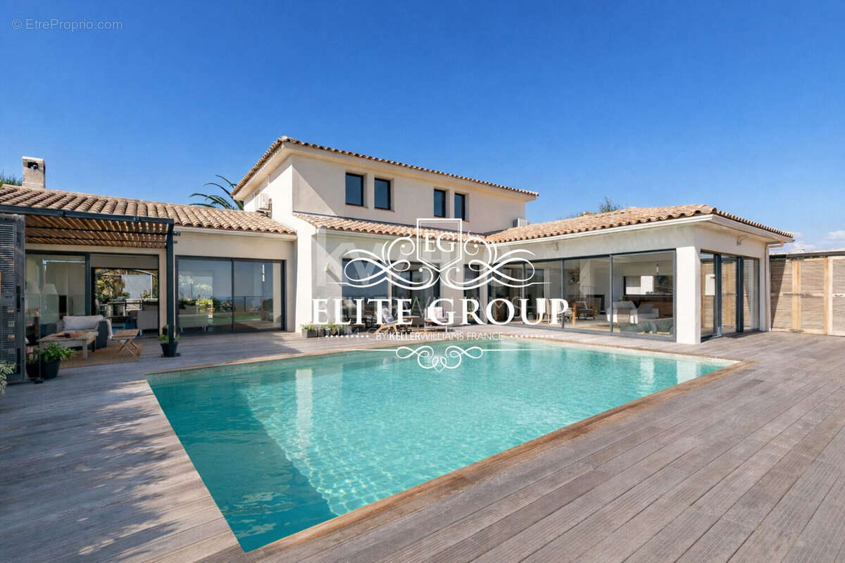 Maison à LES ADRETS-DE-L'ESTEREL
