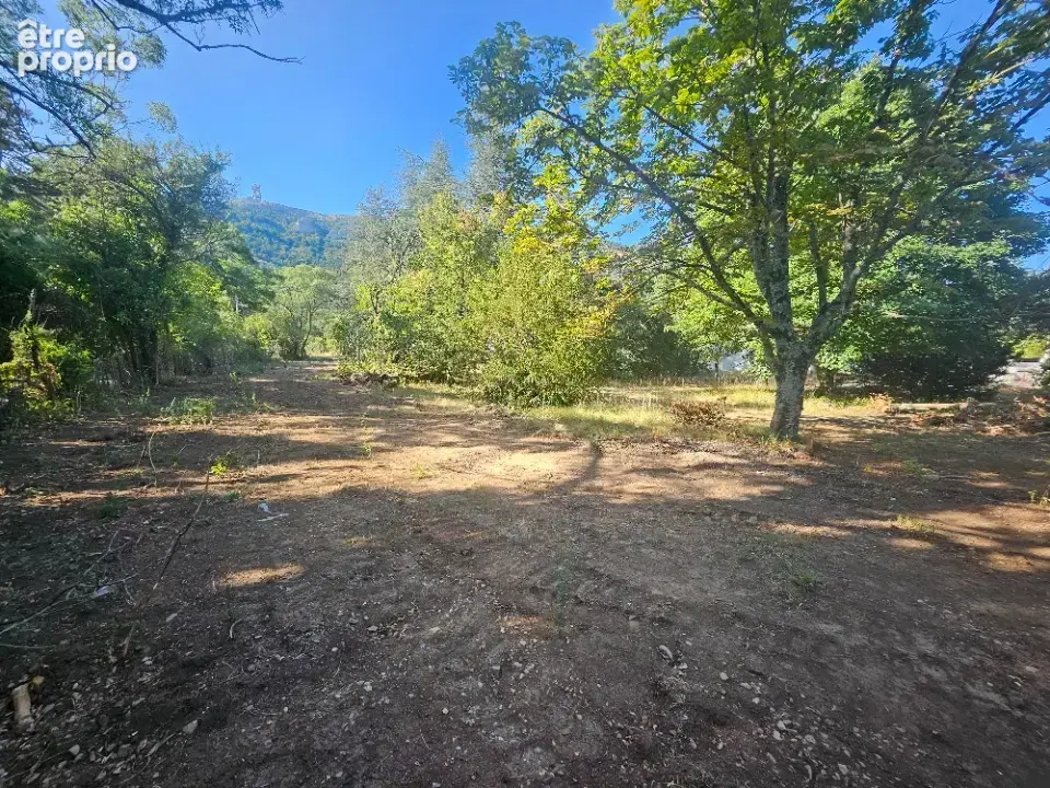 Terrain 167 m² à Plan-D'aups-Sainte-Baume  - photo 2