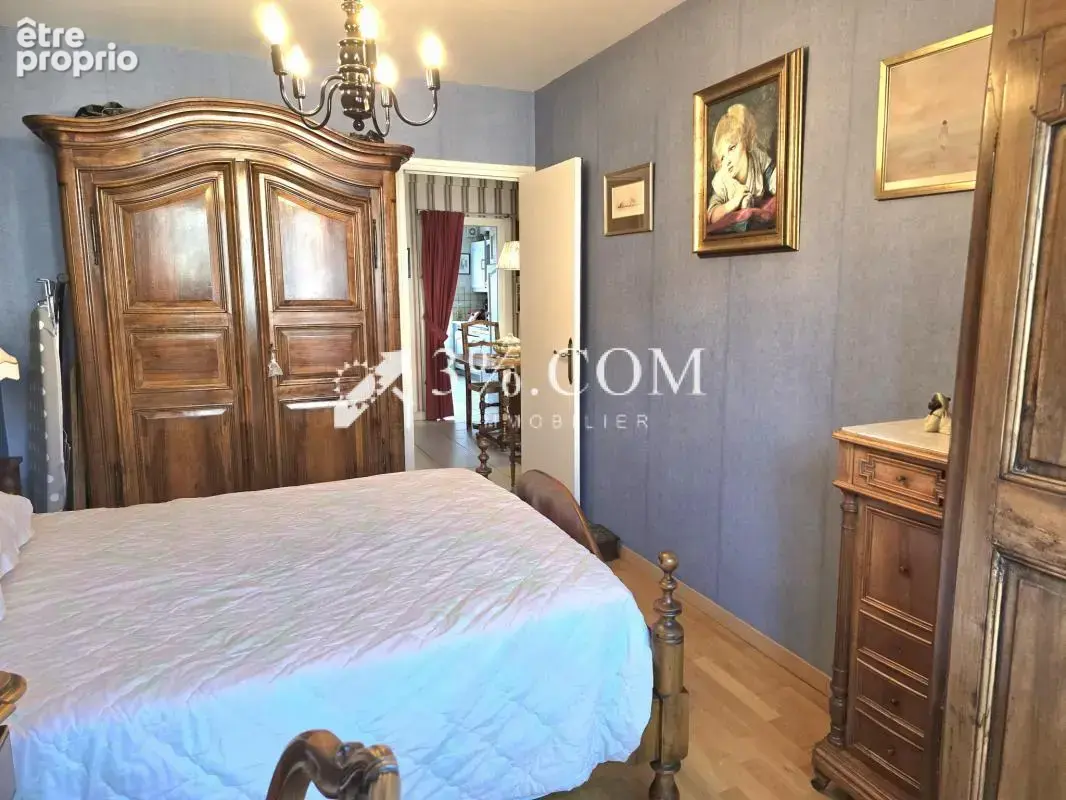 Appartement T3 de 62m2 avec balcon, loggia, cave et garage - photo 7