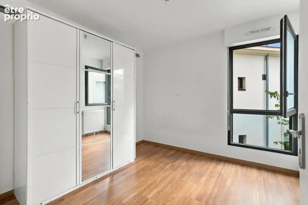 Appartement de 4 pièces de 65 m² à Aubervilliers - photo 9