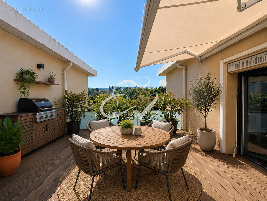 Appartement à NEUVILLE-SUR-SAONE
