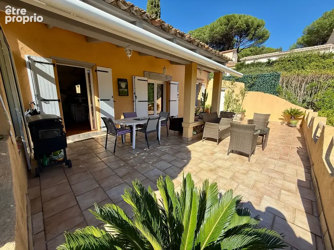 Villa provençale avec jardin arboré et vue dégagée - photo 3