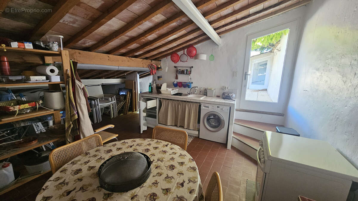 Maison à VILLES-SUR-AUZON