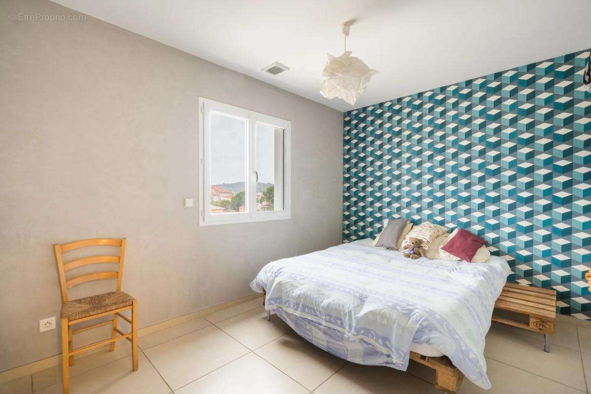 Maison à VILLEVEYRAC