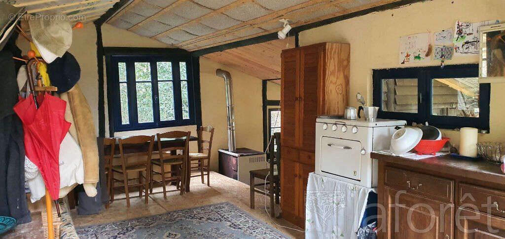 Terrain à NOISY-SUR-ECOLE