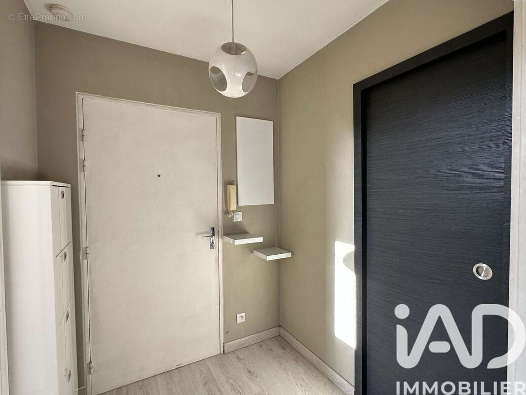 Photo 5 - Appartement à LIEUSAINT