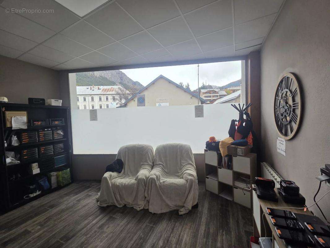 Commerce à BRIANCON