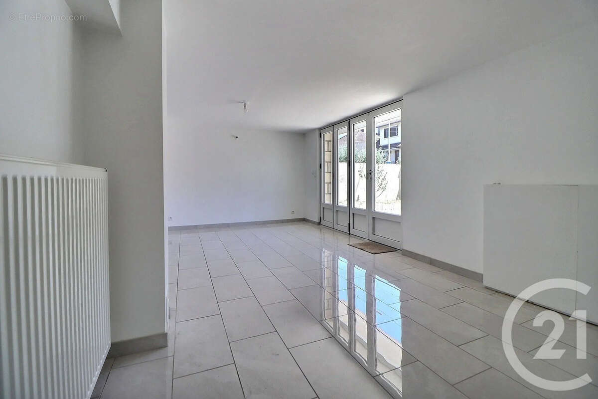 Maison à AULNAY-SOUS-BOIS