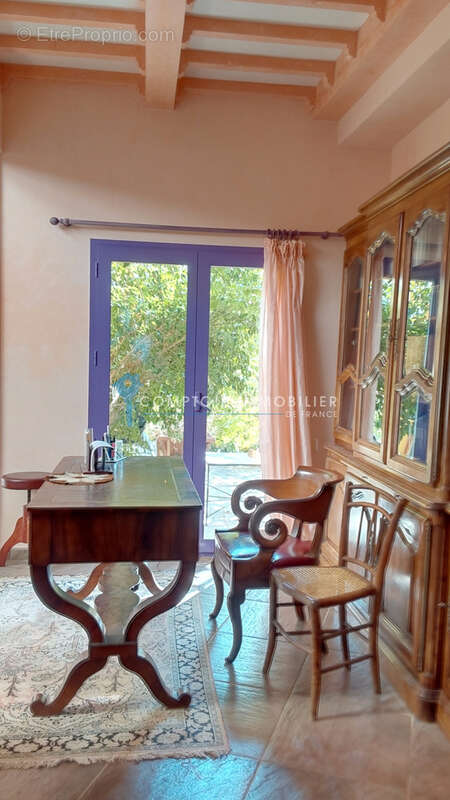 Nimes collines - superbe propriete dans un cadre de verdure - photo 5