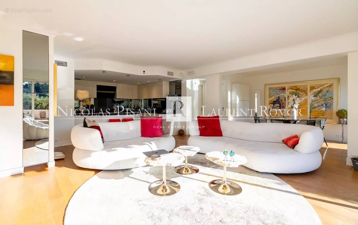 Appartement à VILLEFRANCHE-SUR-MER