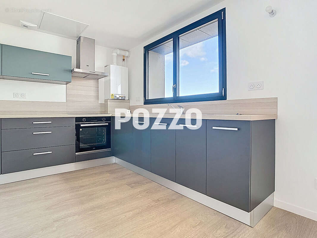 Appartement à DONVILLE-LES-BAINS