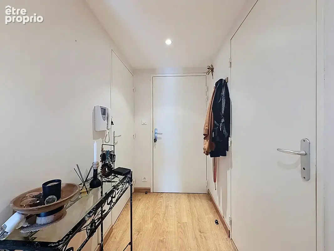 Appartement T3 63 m² avec terrasse et double stationnement - photo 7