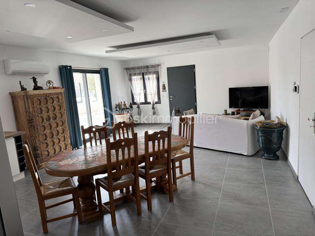 Maison à LEZIGNAN-CORBIERES