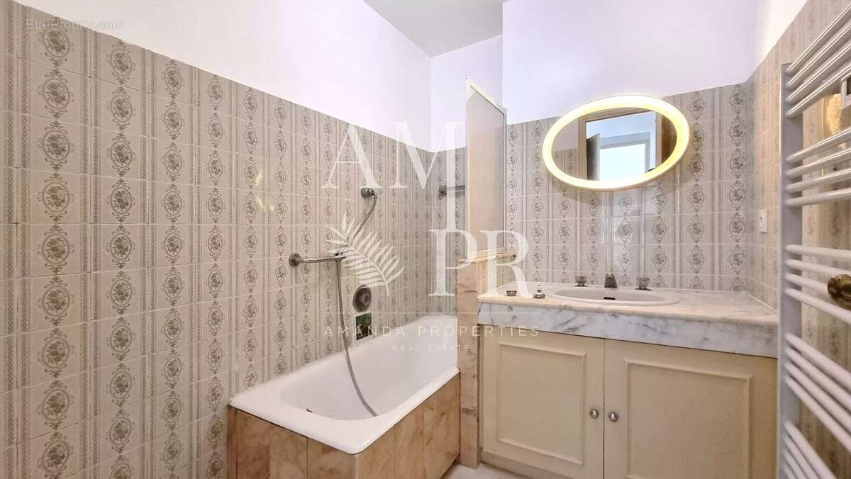 Appartement à LE CANNET