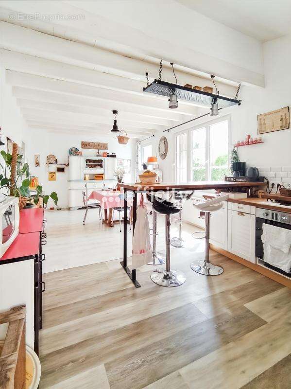 Maison à LE GUE-D'ALLERE