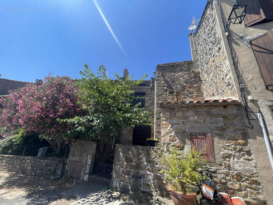 Maison à BRENAS