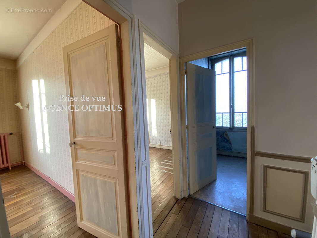 Maison à VILLENEUVE-LA-GUYARD