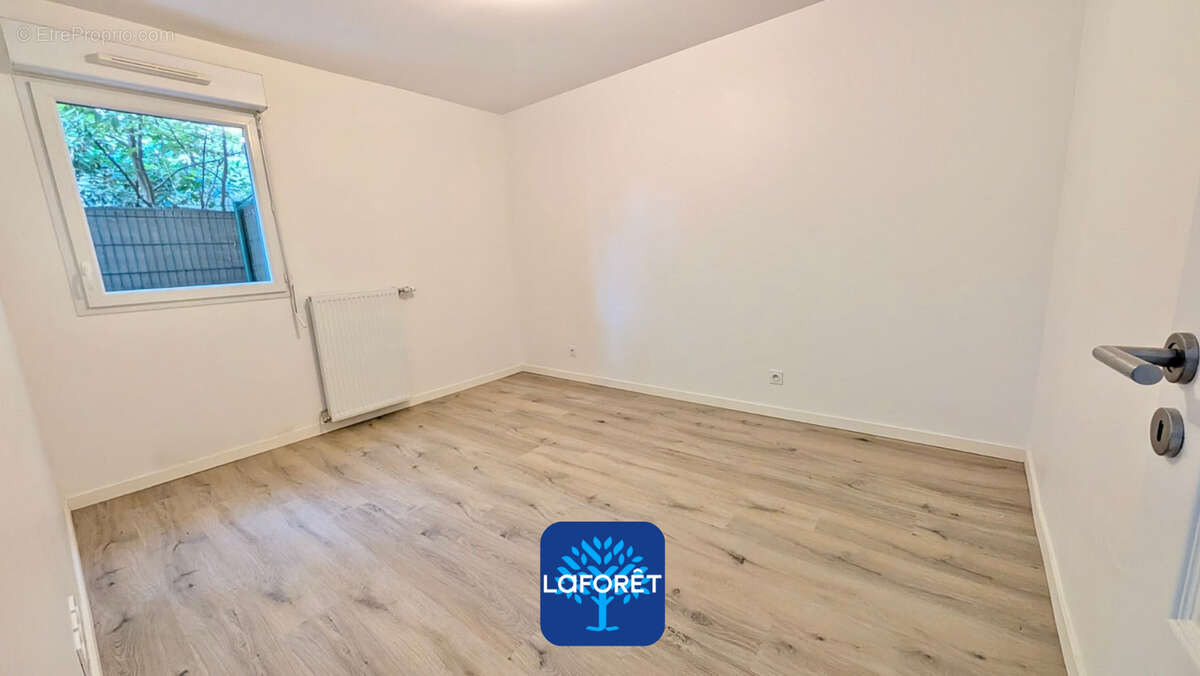 Appartement à MEYZIEU