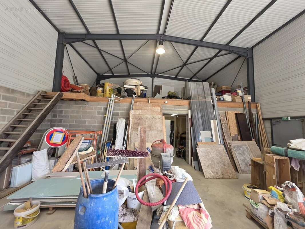 Local professionnel avec garage utilitaire - accès rapide  N12 - photo 5