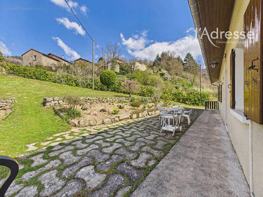 Maison à SAINT-MARTIN-DE-VALAMAS