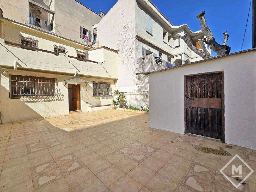 Maison à MARSEILLE-5E