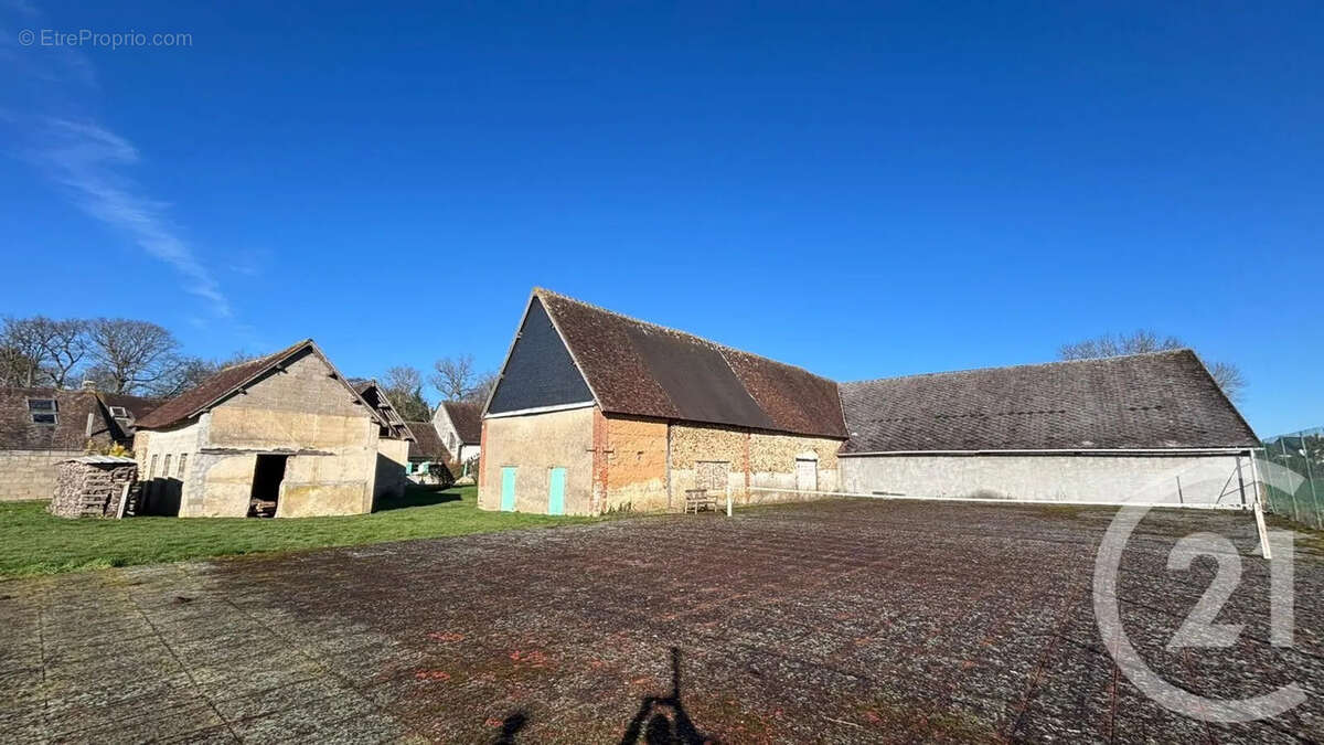 Maison à CHAMPIGNY-LA-FUTELAYE