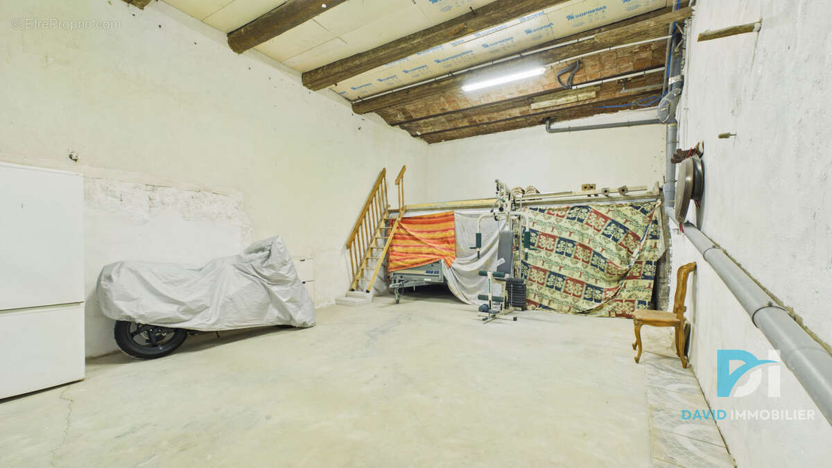 BASSAN, maison vigneronne avec double terrasse et garage. - photo 12