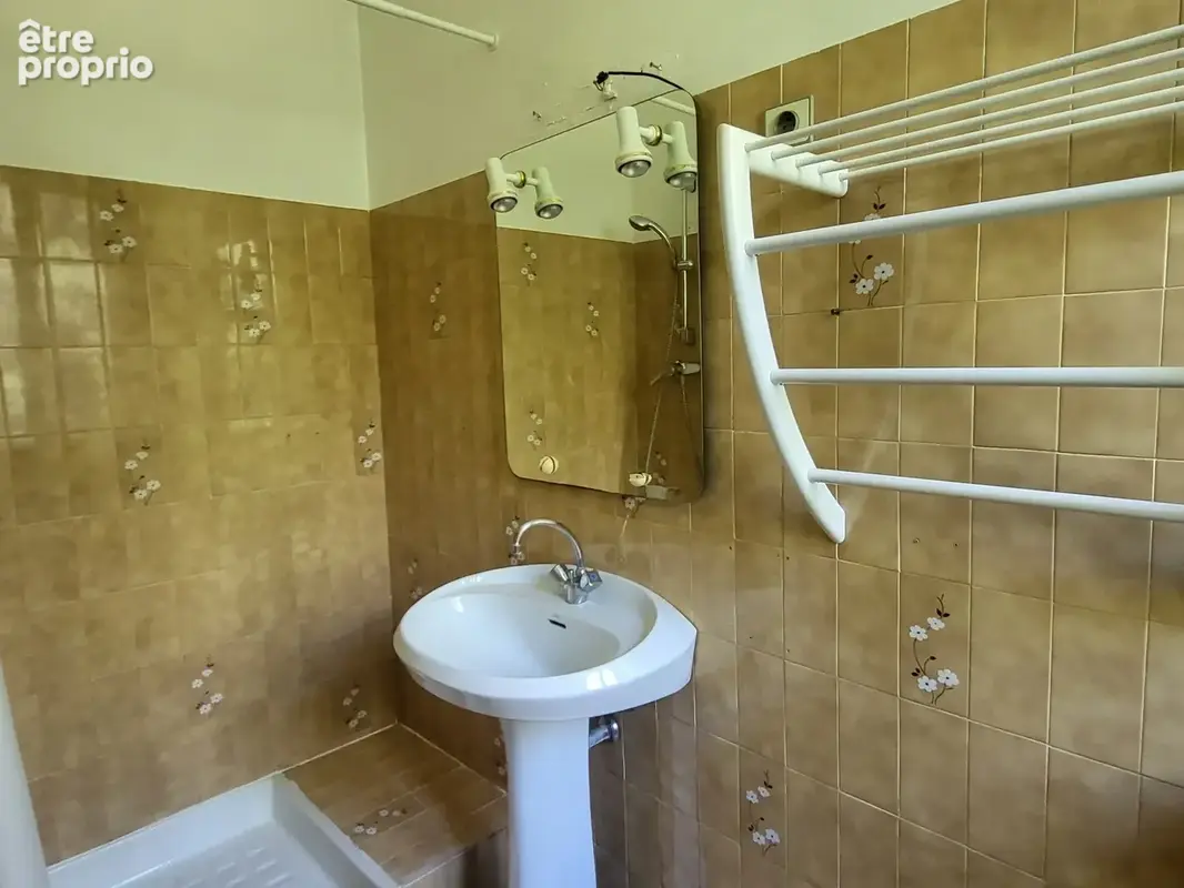 Maison 4 pièces 90 m² à vendre à Berre-Les-Alpes (06390) - photo 7