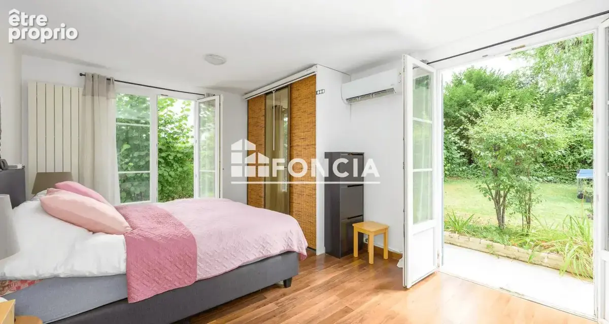 Maison familiale avec piscine et espace indépendant - photo 2