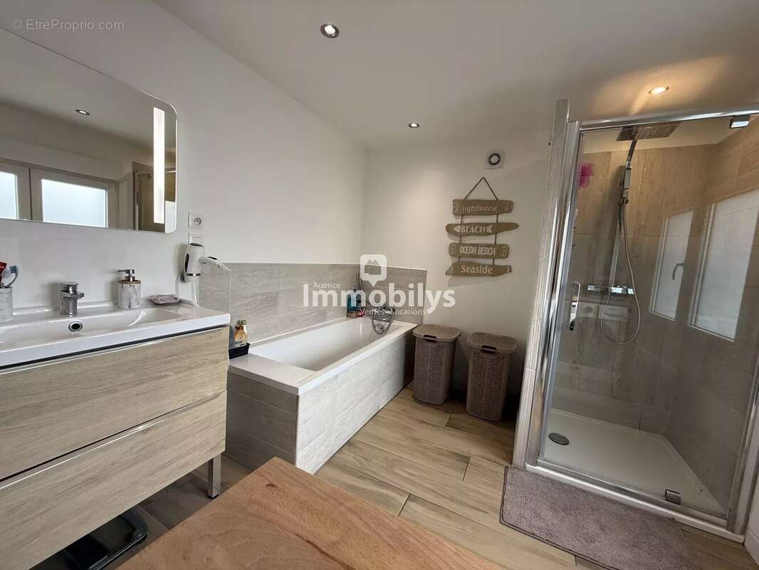 Maison à AUBERCHICOURT