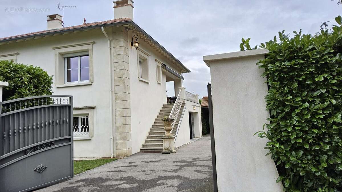 Maison à L&#039;ETRAT