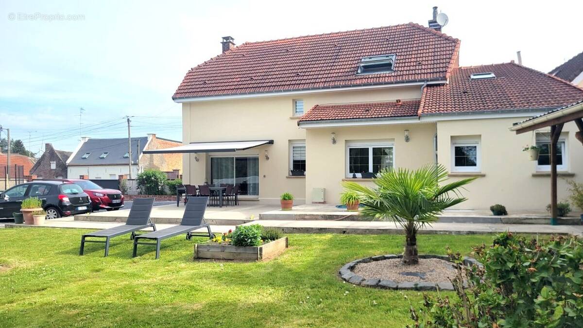 Maison à BUSIGNY