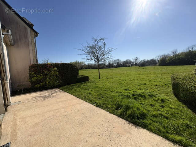 Maison à PORT-EN-BESSIN-HUPPAIN